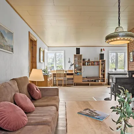 Feriehus Beautiful In With Wifi *