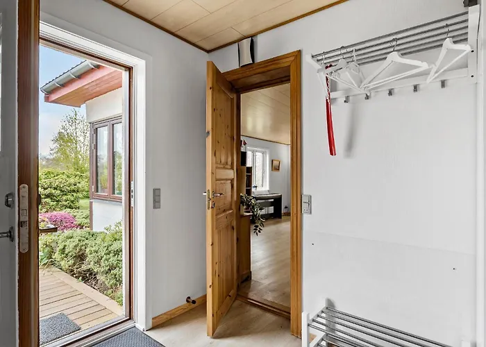 Ferienhaus Beautiful In With Wifi *