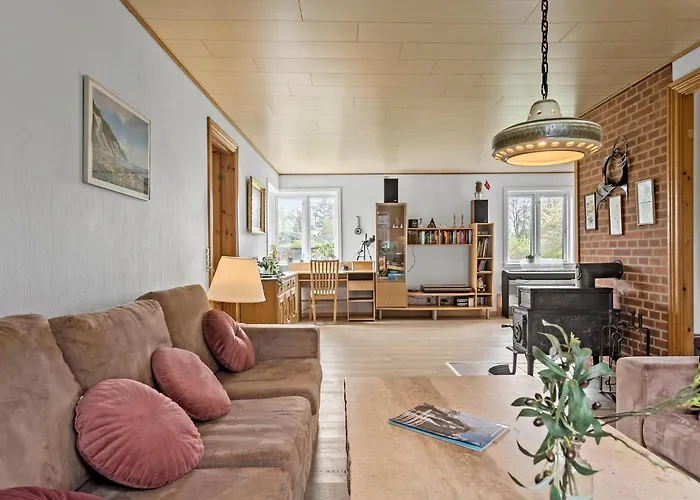 Ferienhaus Beautiful In With Wifi *